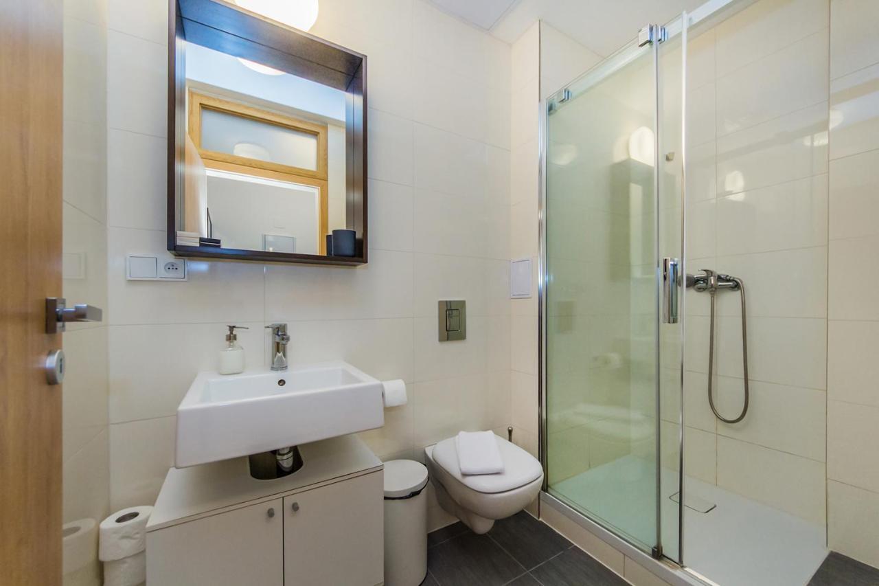Nabo Apartament *